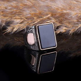 ONİKS TAŞLI KARE MODEL 925 AYAR ERKEK GÜMÜŞ YÜZÜK