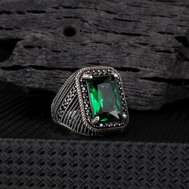 ZİRKON TAŞLI YEŞİL RENK 925 AYAR GÜMÜŞ YÜZÜK