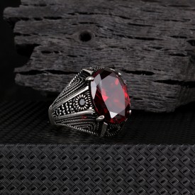 ZİRKON TAŞLI KIRMIZI RENK 925 AYAR GÜMÜŞ YÜZÜK