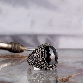 ZİRKON TAŞLI OVAL MODEL 925 AYAR GÜMÜŞ ERKEK YÜZÜK