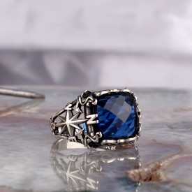 ZİRKON TAŞLI PUSULA MODEL 925 AYAR GÜMÜŞ ERKEK YÜZÜK