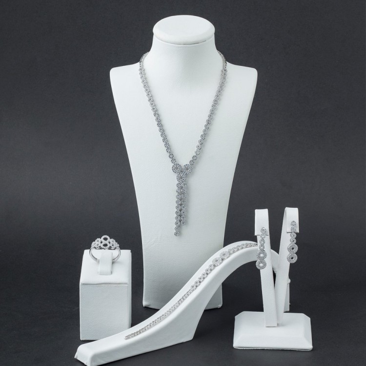925 Ayar Gümüş Zirkon Taşlı Yuvarlak Model Set