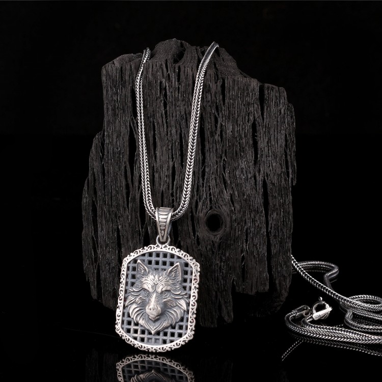 925 Ayar Gümüş Kurt Motifli Unisex Model Kolye